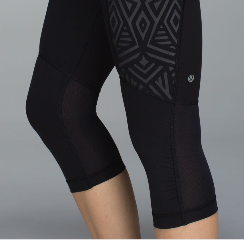 Lululemon Stash It Crops